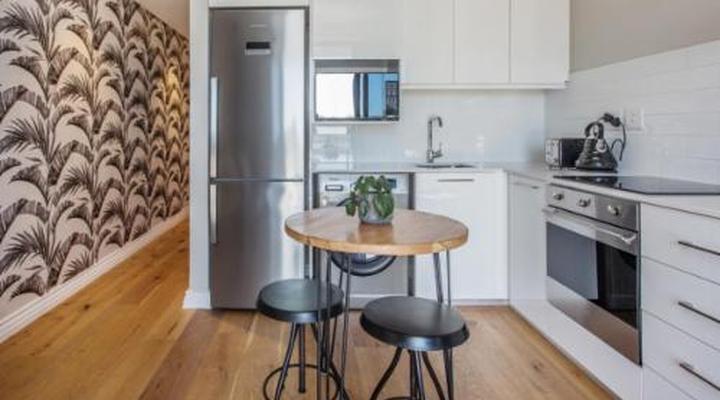 16 on Bree Apartments