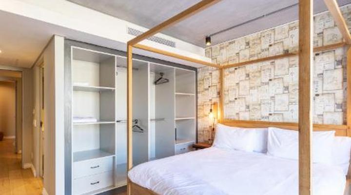 16 on Bree Apartments