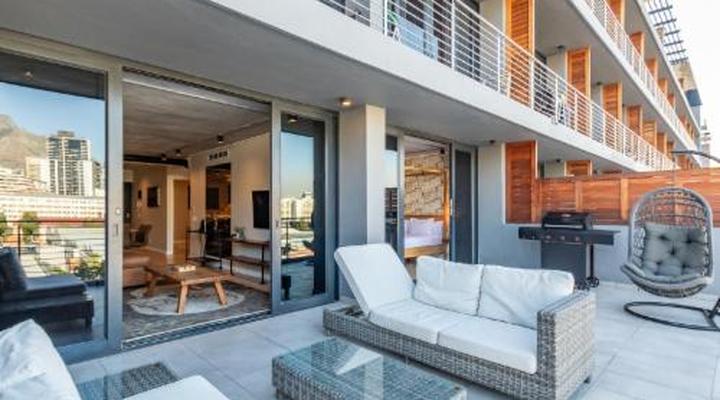 16 on Bree Apartments