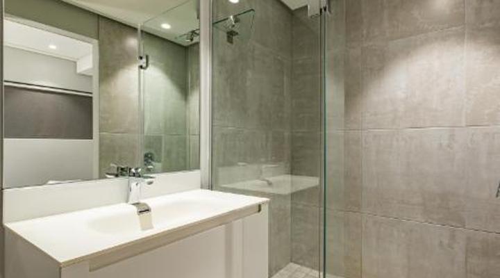 16 on Bree Apartments