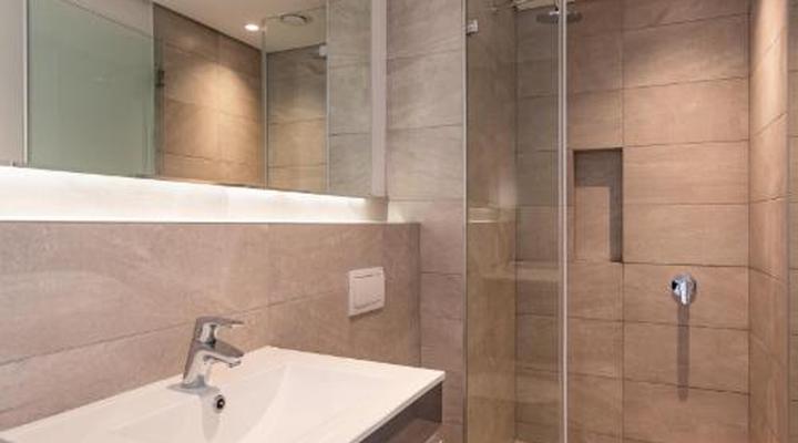 16 on Bree Apartments