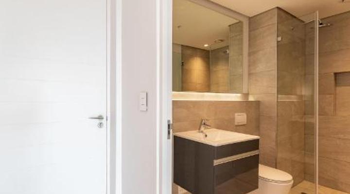 16 on Bree Apartments