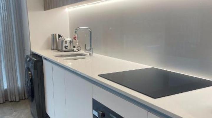 16 on Bree Apartments