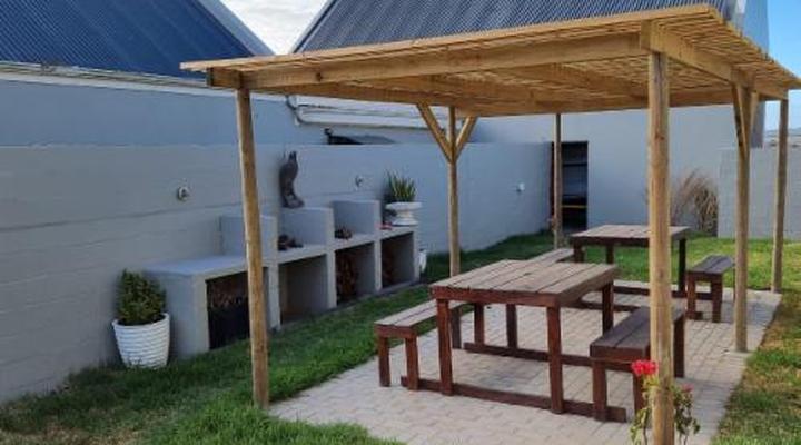 Rustic Hill Accommodation