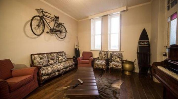 Barrel and Blues Backpackers