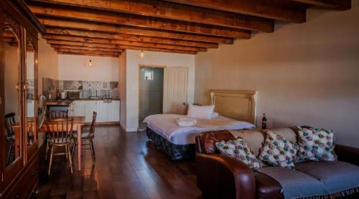 Barrel and Blues Backpackers