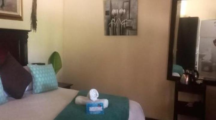 Tropicana Lodge & Function Venue