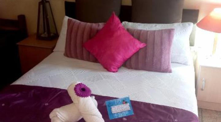 Tropicana Lodge & Function Venue