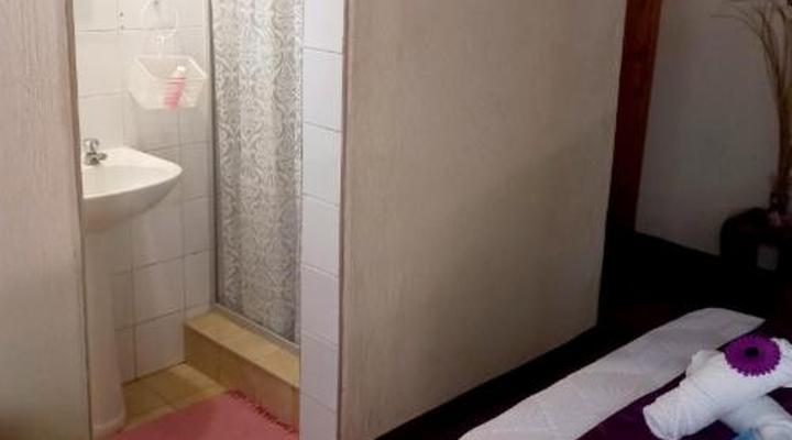 Tropicana Lodge & Function Venue