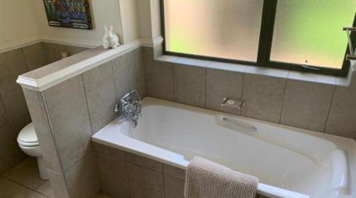 Rabbits Den & Cozy Corner