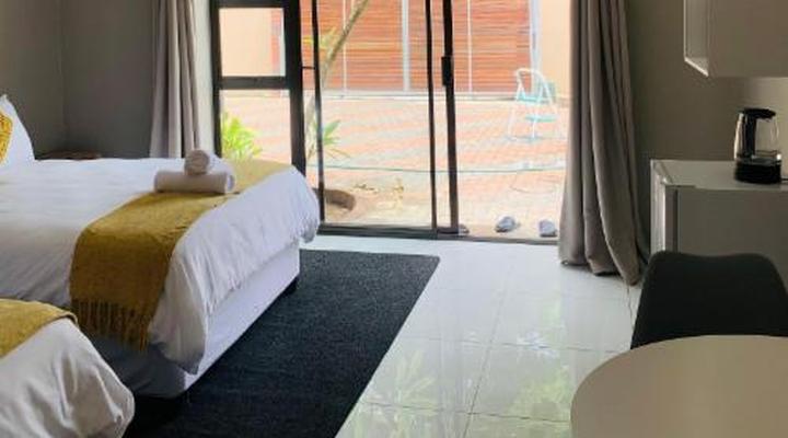 Nqabanqaba B&B