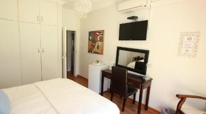 La Cruize Guesthouse