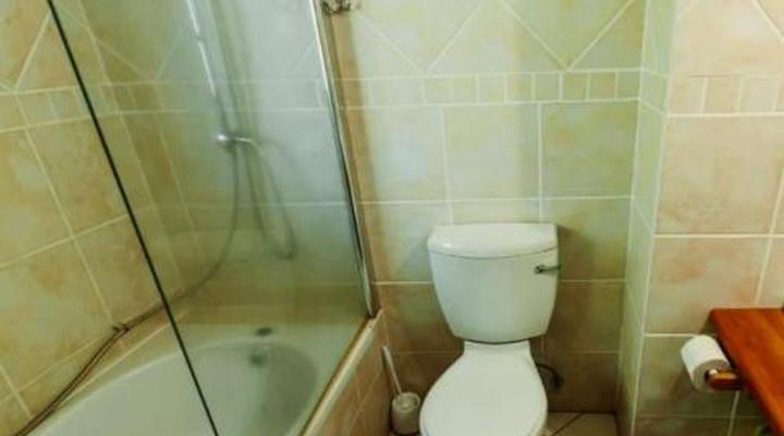 Golden Candle Guest House