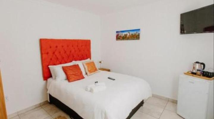 Golden Candle Guest House