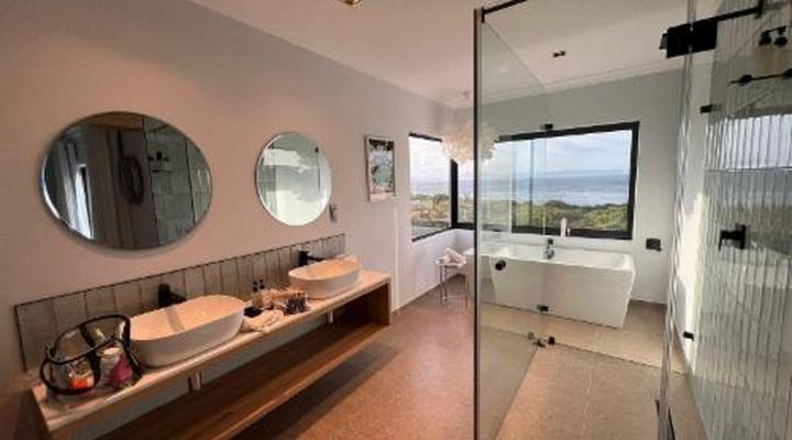 The Whale's Tale Guesthouse