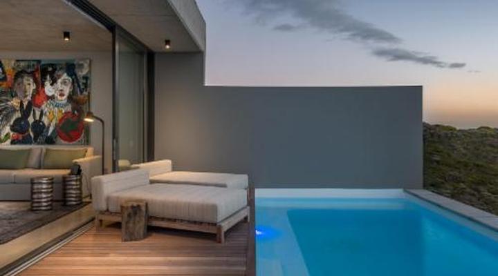 Romansbaai Collection