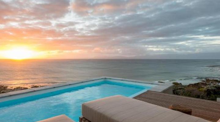 Romansbaai Collection