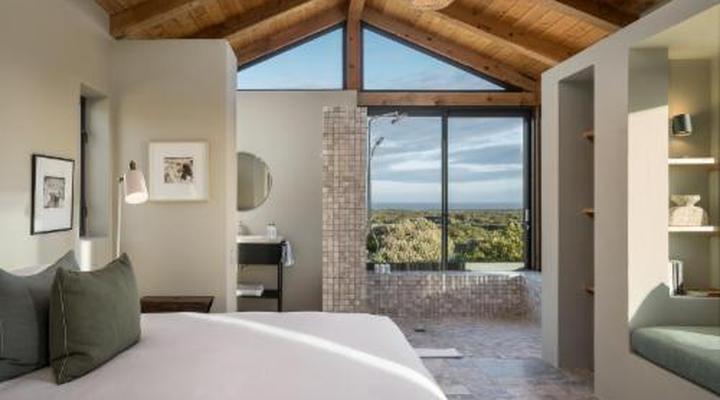 Romansbaai Collection