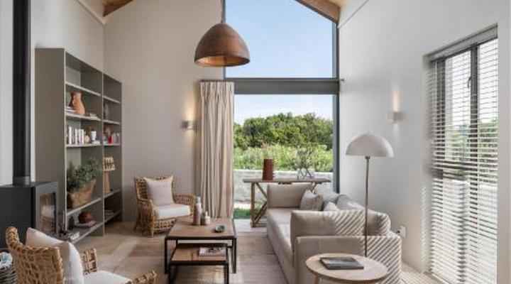 Romansbaai Collection