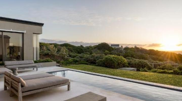 Romansbaai Collection