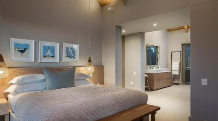 Romansbaai Collection