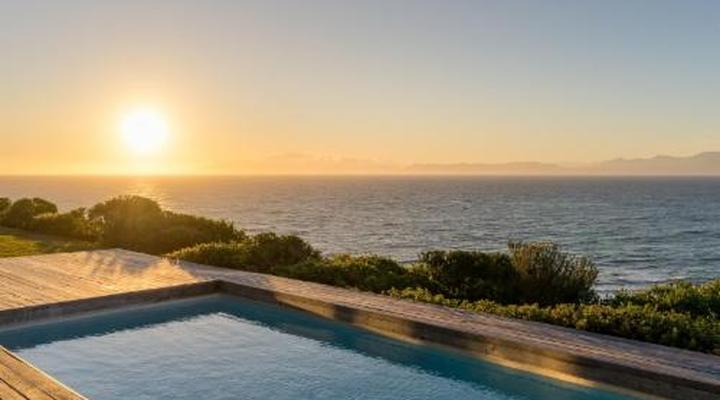 Romansbaai Collection