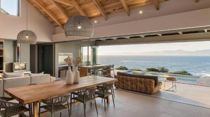 Romansbaai Collection