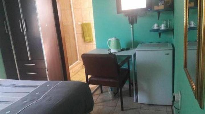 Diphororo Guesthouse