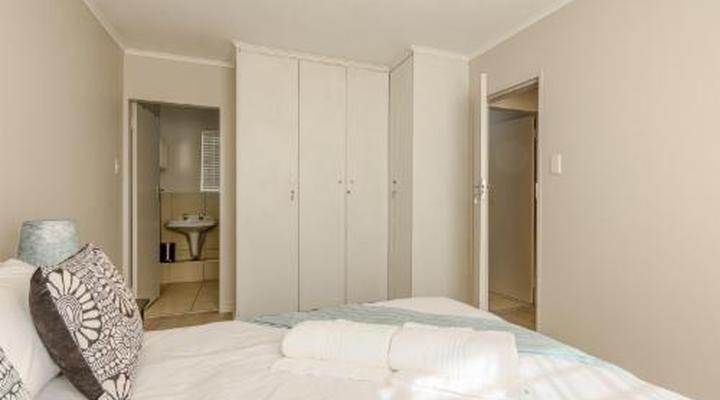 RAD STAYS - 60 Westpoint 89 Grayston