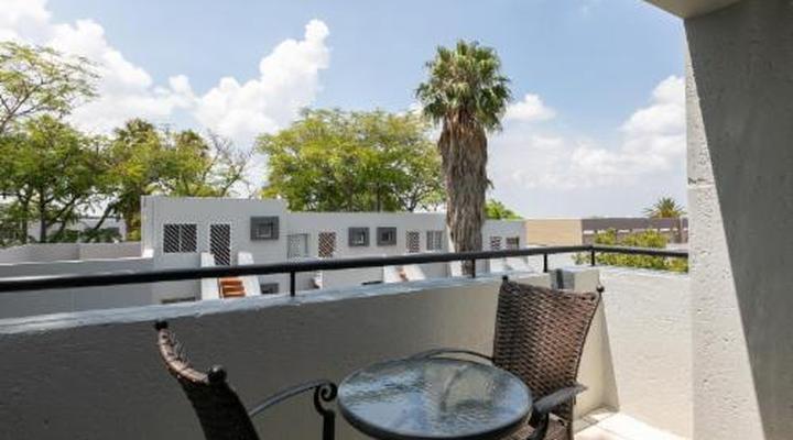 RAD STAYS - 60 Westpoint 89 Grayston