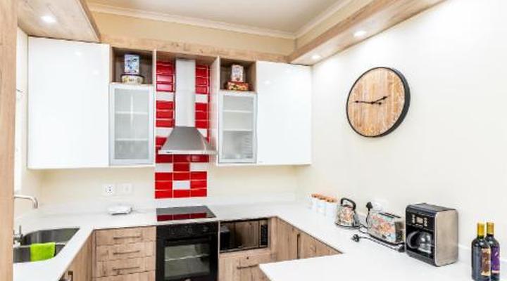 Modern Executive Unit