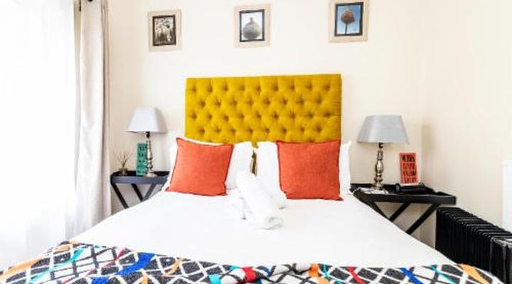 Modern Executive Unit