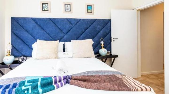 Modern Executive Unit