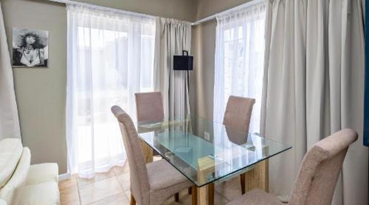 Modern Executive Unit