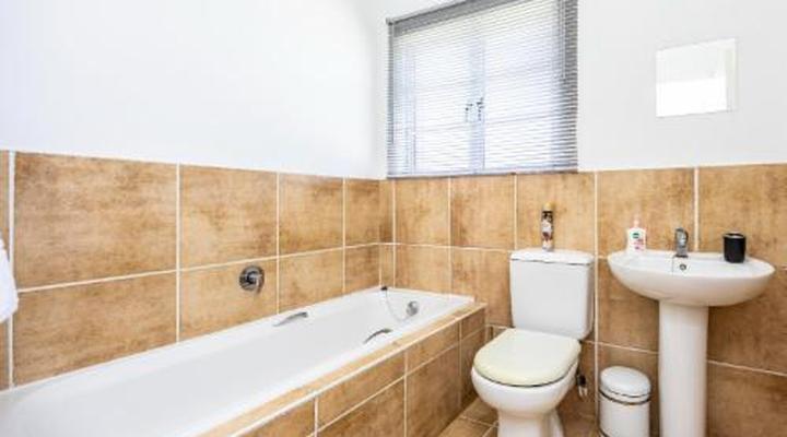 Modern Executive Unit