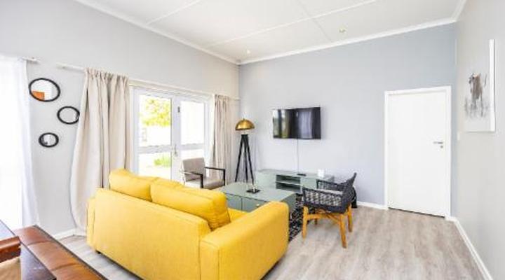 Modern Executive Unit