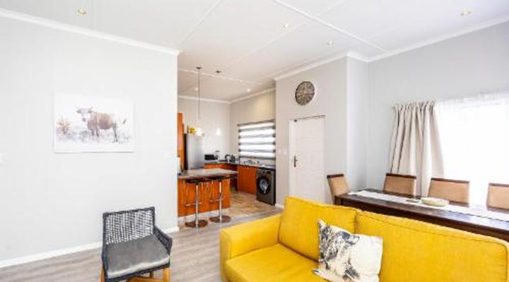 Modern Executive Unit