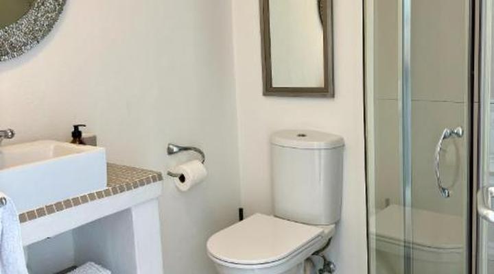 White Waves Beach House