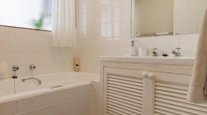 Whales & Wonders Guesthouse