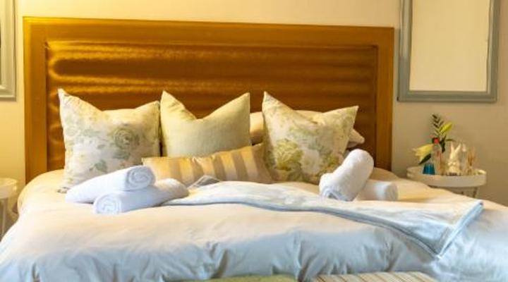 Spacube Luxury Suites and Spa