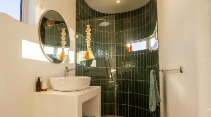 The Tide Guest House