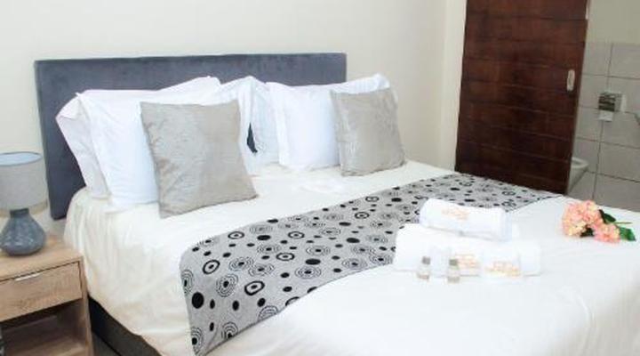 The Pillows Suites Villa