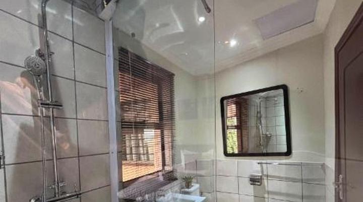 The Pillows Suites Villa