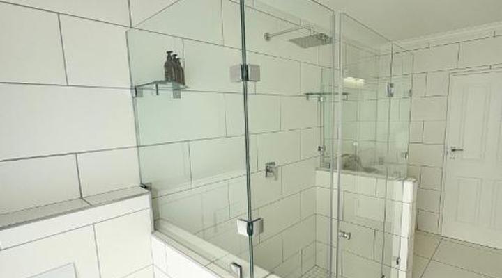 175 A on Uniab Close