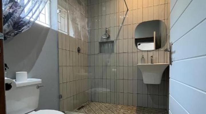 Longtom Farm Guest House