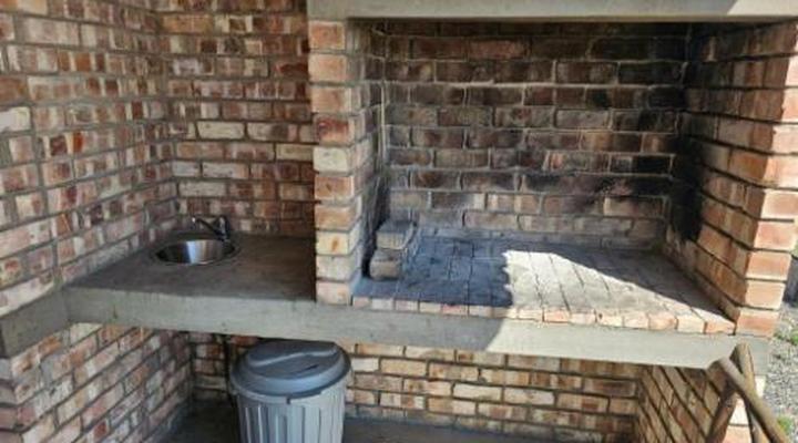 Carlo's Mountain Lodge