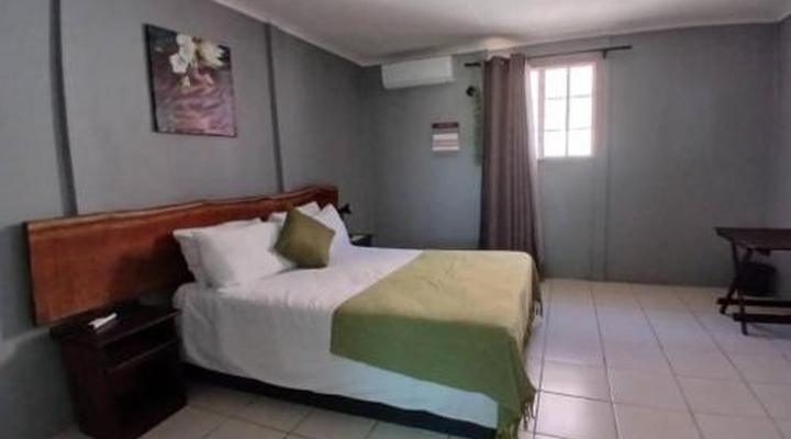 Carlo's Mountain Lodge