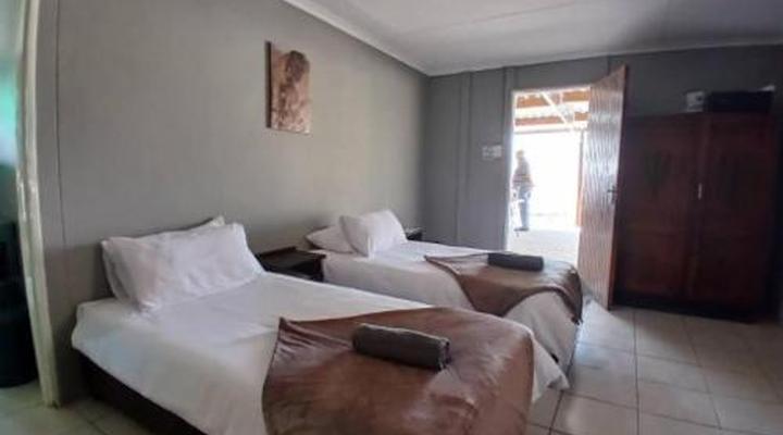 Carlo's Mountain Lodge