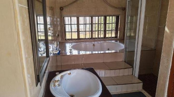 Blue Haze Country Lodge