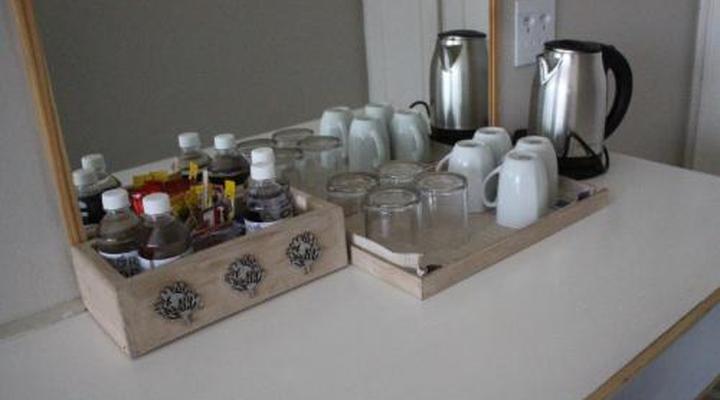 Acorn Lodge & Skydeck Sunset Café